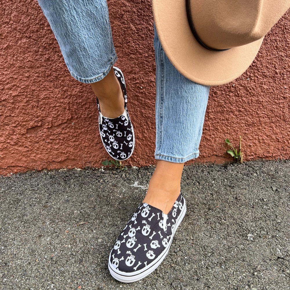 Skull print shoes